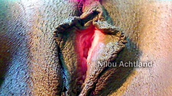 Outdoor Garden Masturbation #2 : Nilou Achtland