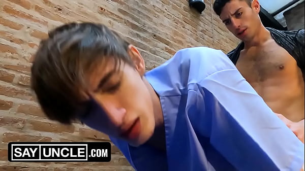 Masseur Rubs Patient&rsquo;s Cock & Gets Fucked in Return