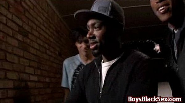 Interracial Hardcore Gay Bareback Fucking 06 