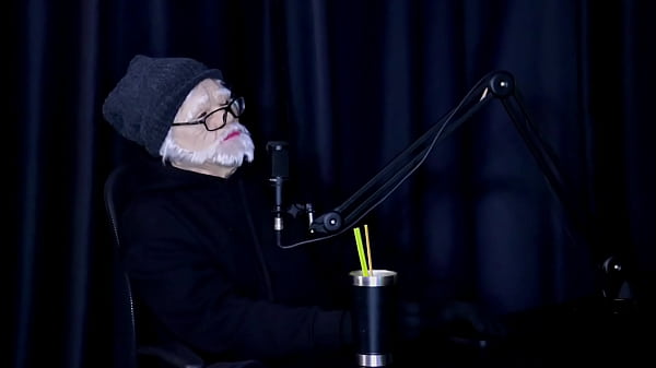 VEJA A ENTREVISTA SAFADA E CHEIA DE PUTARIA COM A FLOR DE DAMIANA COM VOV&Ocirc; MOAI NO PORN CAST BRAZIL - PARTE 4 (WATCH ON: SHEER/RED) 