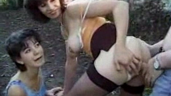 Merrit Sander & friend french anal sex outdoor