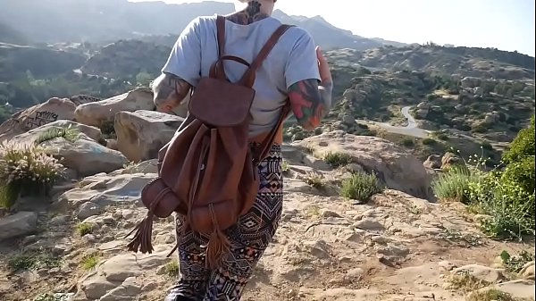 Felicity Feline Outdoor blowjob and stripping