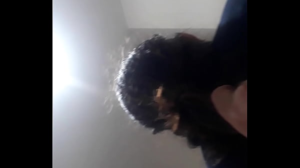 VAGABUNDA COM A BUCETA ENSOPADA MONTADA NO MACHO