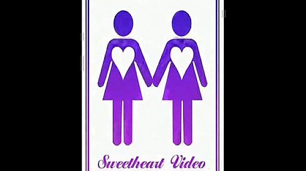 Horny lesbian fucking