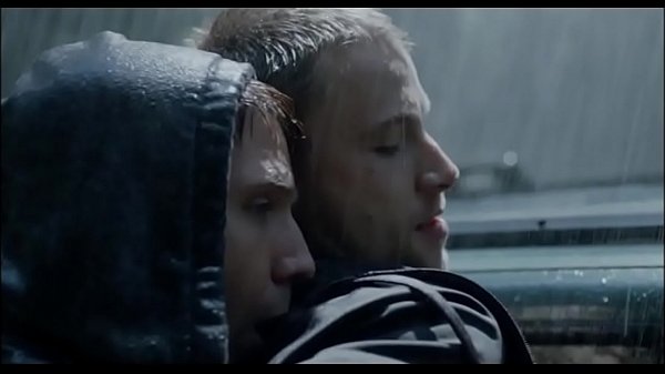 Freier Fall - kiss and hot scenes