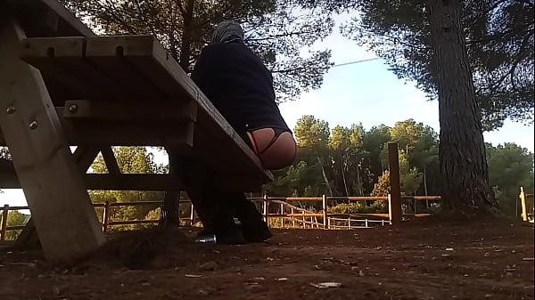 Me encanta follarme con mi consolador