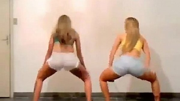 Amigas dan&ccedil;ando funk 1