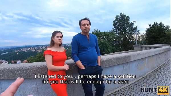 HUNT4K. Babe teases older boyfriend fooling around in front of him  