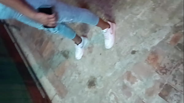 Pillada en la calle joven de 21 a&ntilde;os despu&eacute;s de la fiesta terminamos follando en motel p&uacute;blico