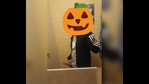 Paja en el ba&ntilde;o piola