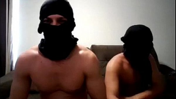 Sarados mascarados na cam ao vivo
