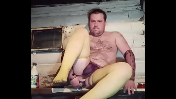 I put a funnel in my ass and poured a whole jar of fish caviar into the anal!