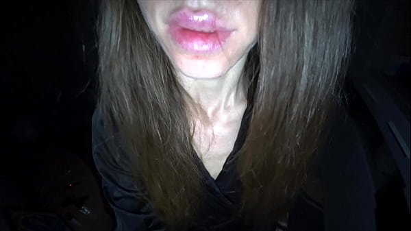 Жена развлекается с другим, пока ее муж отдыхает.  Жесткий анал 4К  