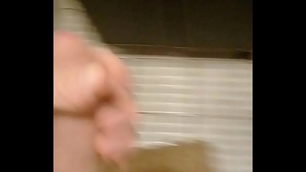 En el ba&ntilde;o mientras es tan ba&ntilde;&aacute;ndose