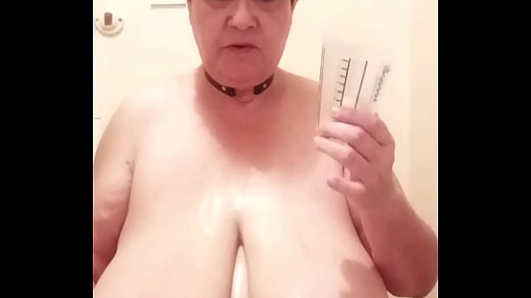 2025 08 21 Chienne Marie s'humilie et suce