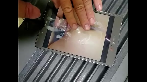 Masterbatiting cum tribute