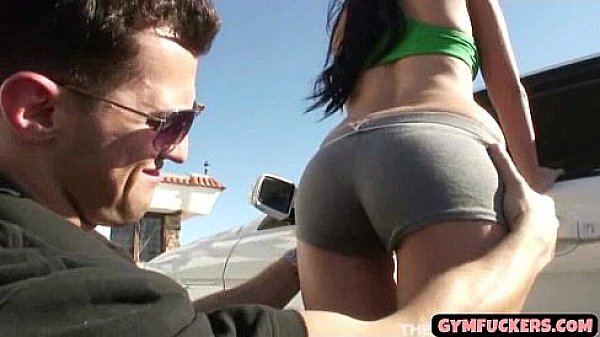 Brunette and nstructor fuck in drive way