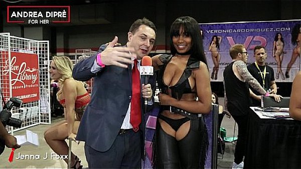 Andrea Dipr&egrave; for HER - Jenna J Foxx