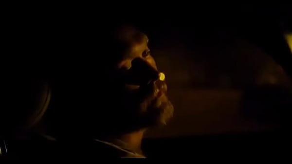 Le hace una paja en un cami&oacute;n