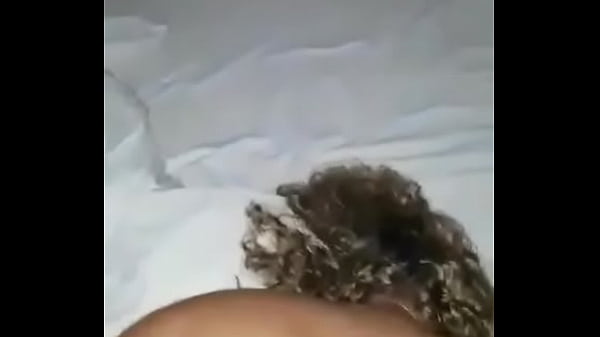 Beurette jouie &agrave; domicile  