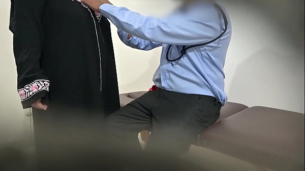 Hijab muslim girl having sex with security  