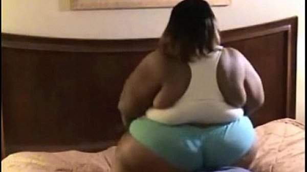 Thicc ebony ass facesitting