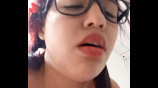 My girlfriend only thinks about sex, I'm already tired. Does any man want to help me with her? He's from India. He came to New York a month ago.