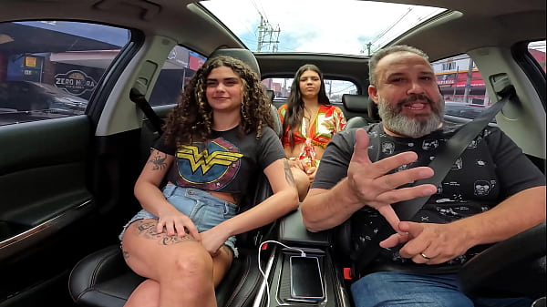 Mc Janna faz o desafio se bater Um Milh&atilde;o ela volta e tira tudo