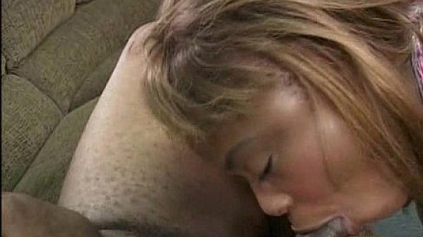 ebony babe sucking like a pro