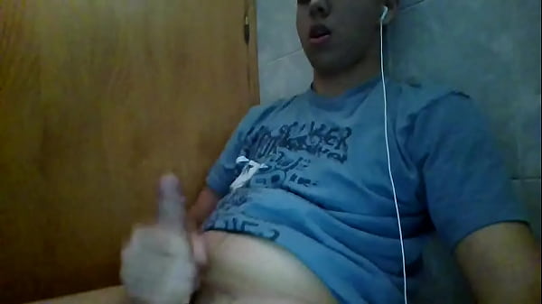 se jala su pollon en internet 