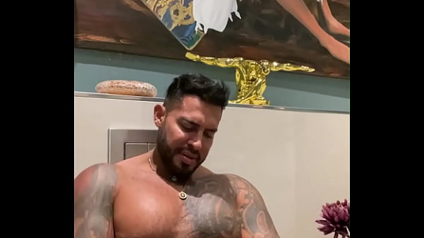 Viktor rom tattooed and big muscle gay dance naked until he masturbate his BBC