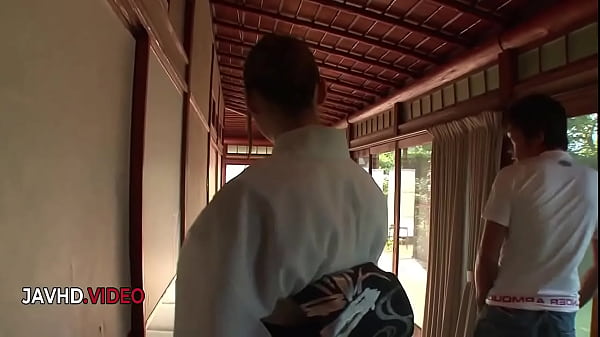 Reira Aisaki's Passionate Encounter with a Hung Partner