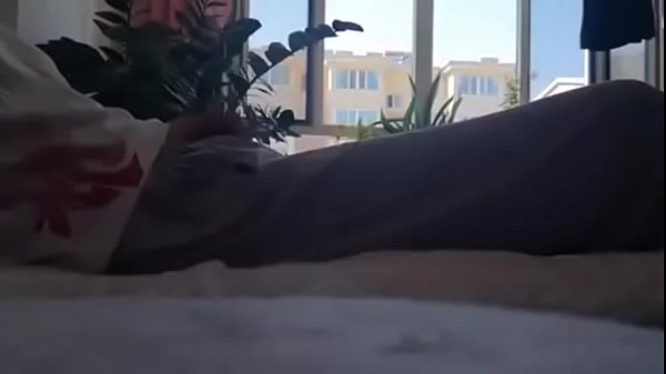 可爱男生打飞机  