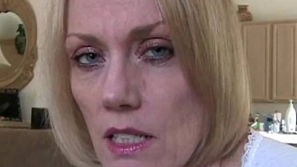 Mom Says I Want Your Cum!
