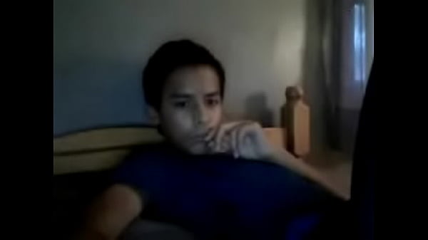 Cute 18yr old boy wank