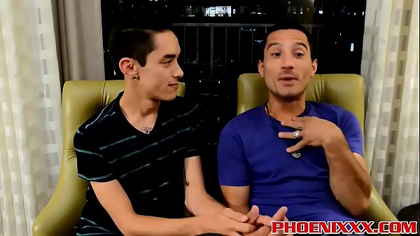 Gay boyfriend loves his partners long uncunt cock