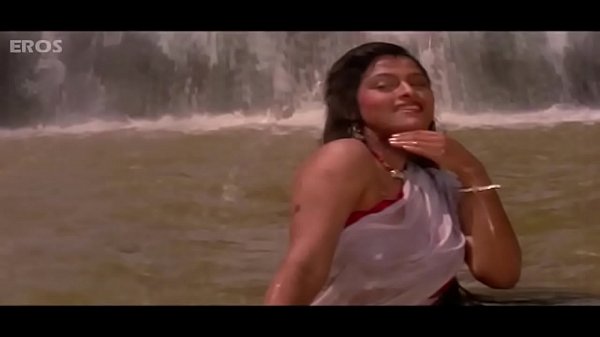 Padmini Kolhapure - hot Video