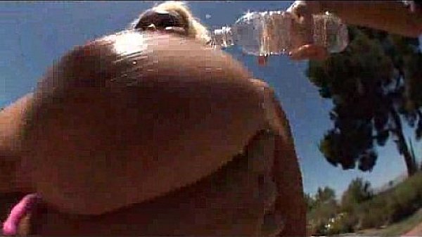 Pamela Peaks Make Cocks Squeak