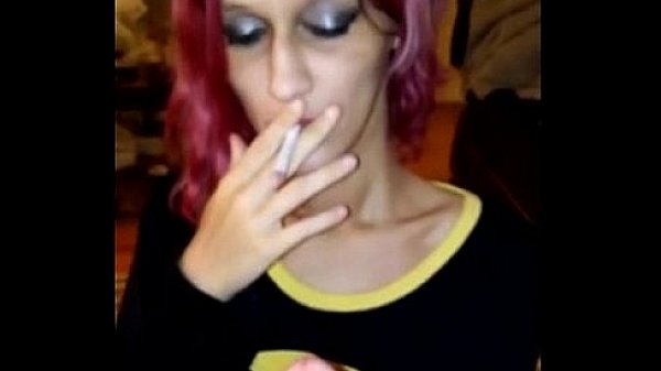 Milf with batman shirt gives nice head