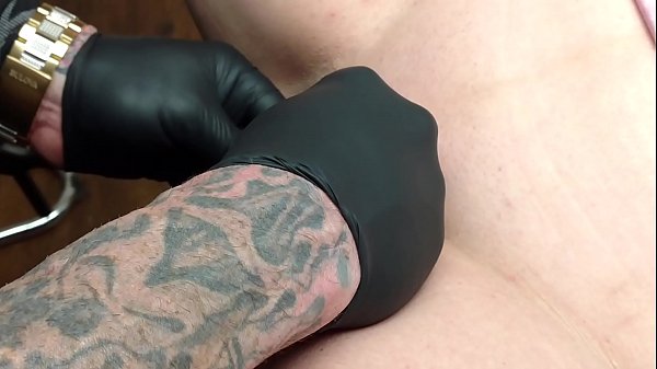 Rhianna gets pussy pierced