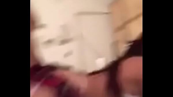 Colegiala culona le encanta la verga  