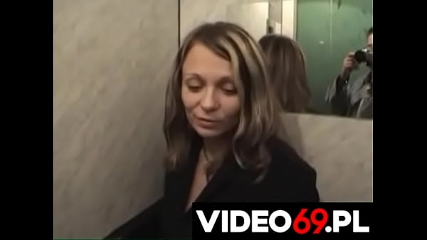 Darmowe filmy erotyczne - Lodzik w windzie - występuje Klaudia [ Podrywacze ]