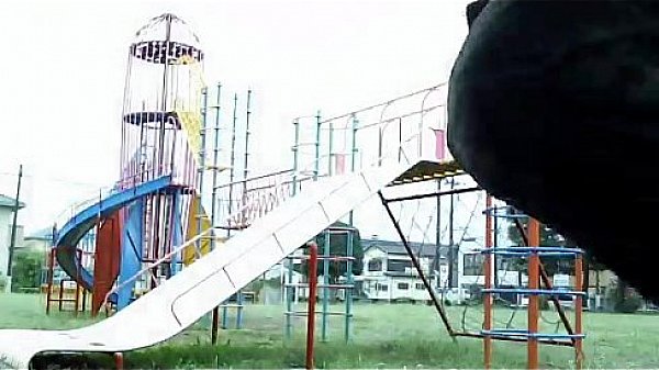 Japanese FPS Player showed his penis.