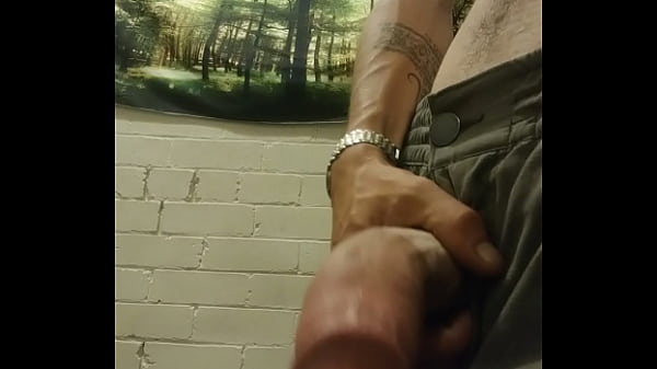 Solo aussie monster cock