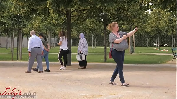 bbw lady walks without a bra