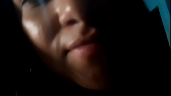 ESTABA SOLITA EN EL SUPERO ME GUSTO Y LA CONVENZO PARA IR A HACERLO 