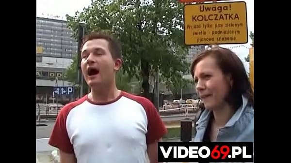 Darmowe filmy erotyczne - Parkingowe ruchanie - występuje Iza [ Podrywacze ]