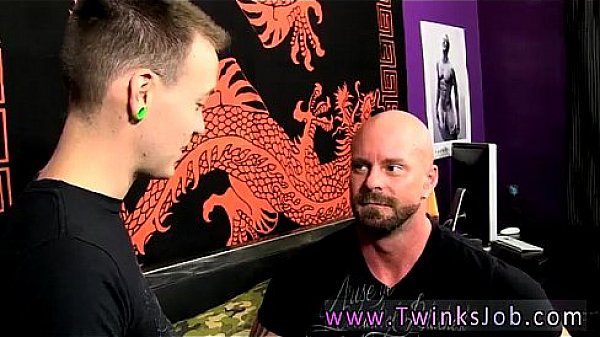 Gay porn mans dick h. out Chris gets the jizz plowed out of him