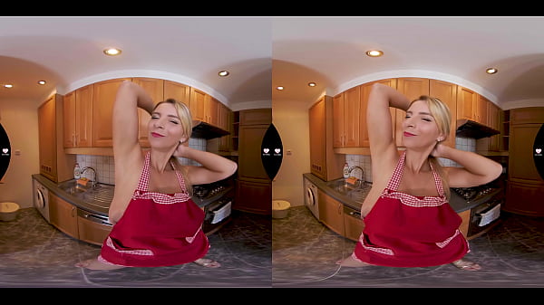 Lust Reality MILF Blonde Masturbating In The Kitchen