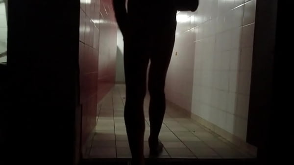 discovery naked of the toilet in  arest area